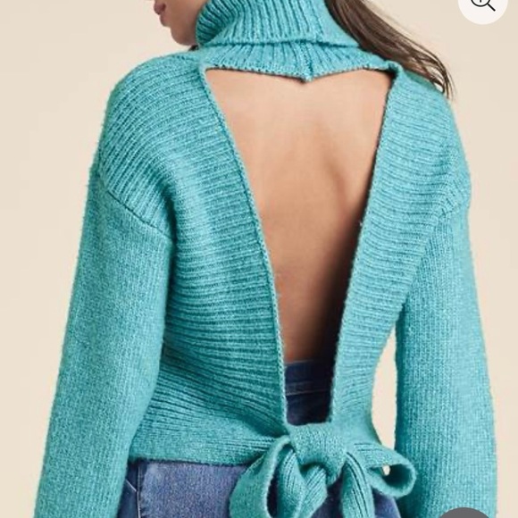 VENUS Sweaters - 🎱 2/$20 Venus Aqua Blue Open Back Turtleneck Sweater